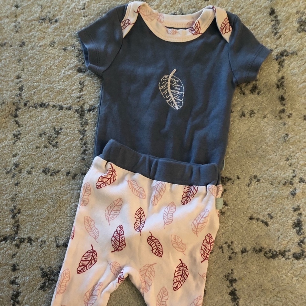 Finn + Emma outfit